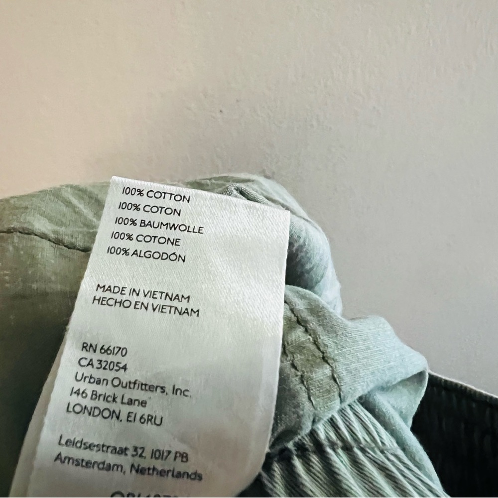 BDG Men's Olive Green Distressed Cargo Pants Size Large - Picture 6 of 8